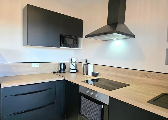 Moderne, Centre Apartment